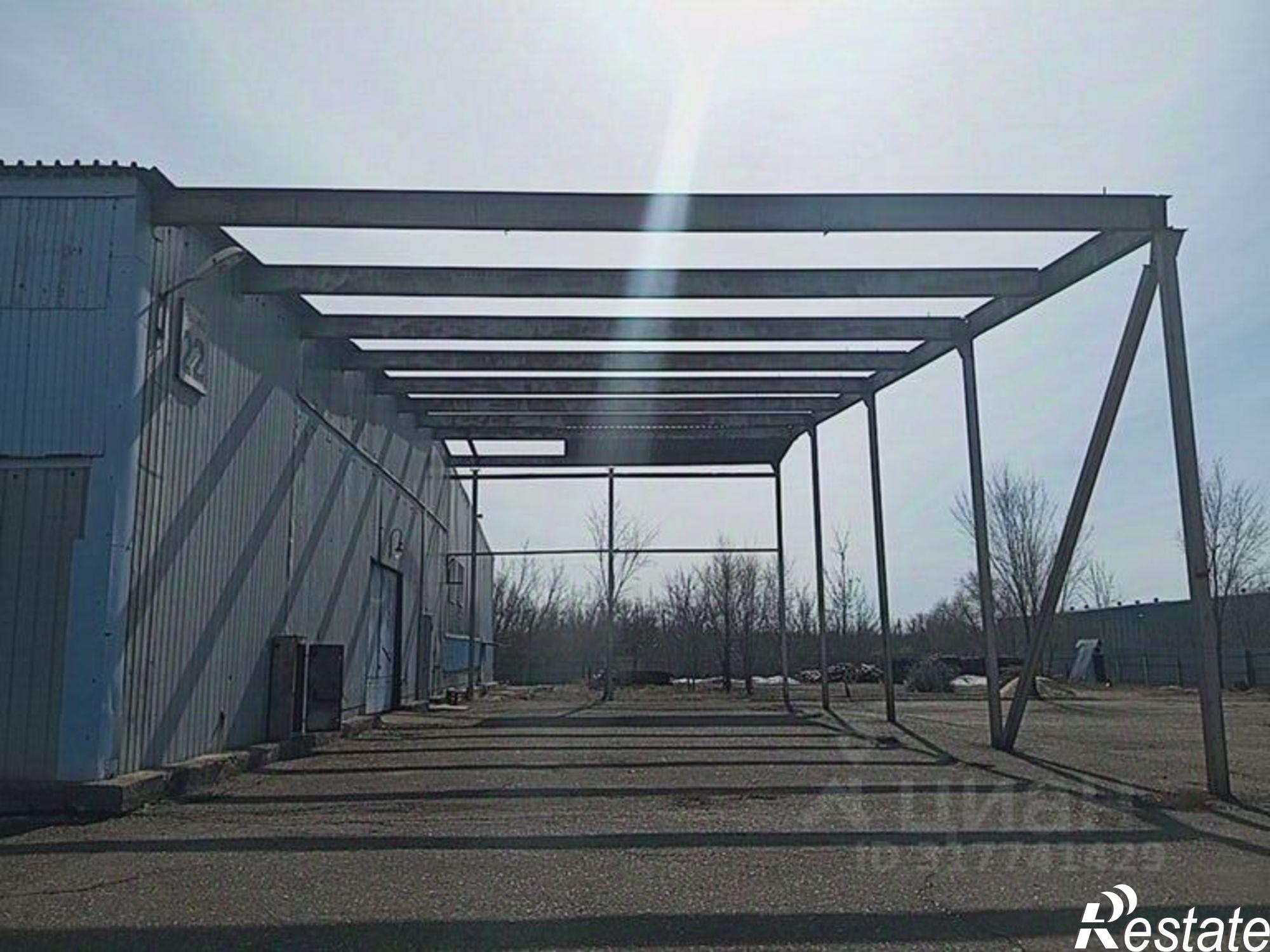 Купить помещение свободного назначения за 99 990 700 рублей на Шарлыкское шоссе, 34А