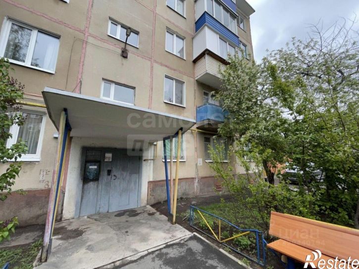 2-комн квартира улица Конституции СССР, 21,  д. 21