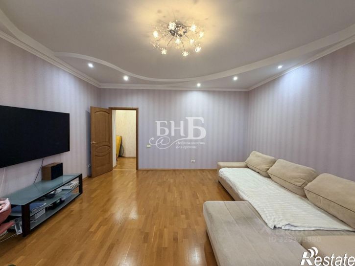 3-комн квартира ул Максима Горького, 8,  д. 8
