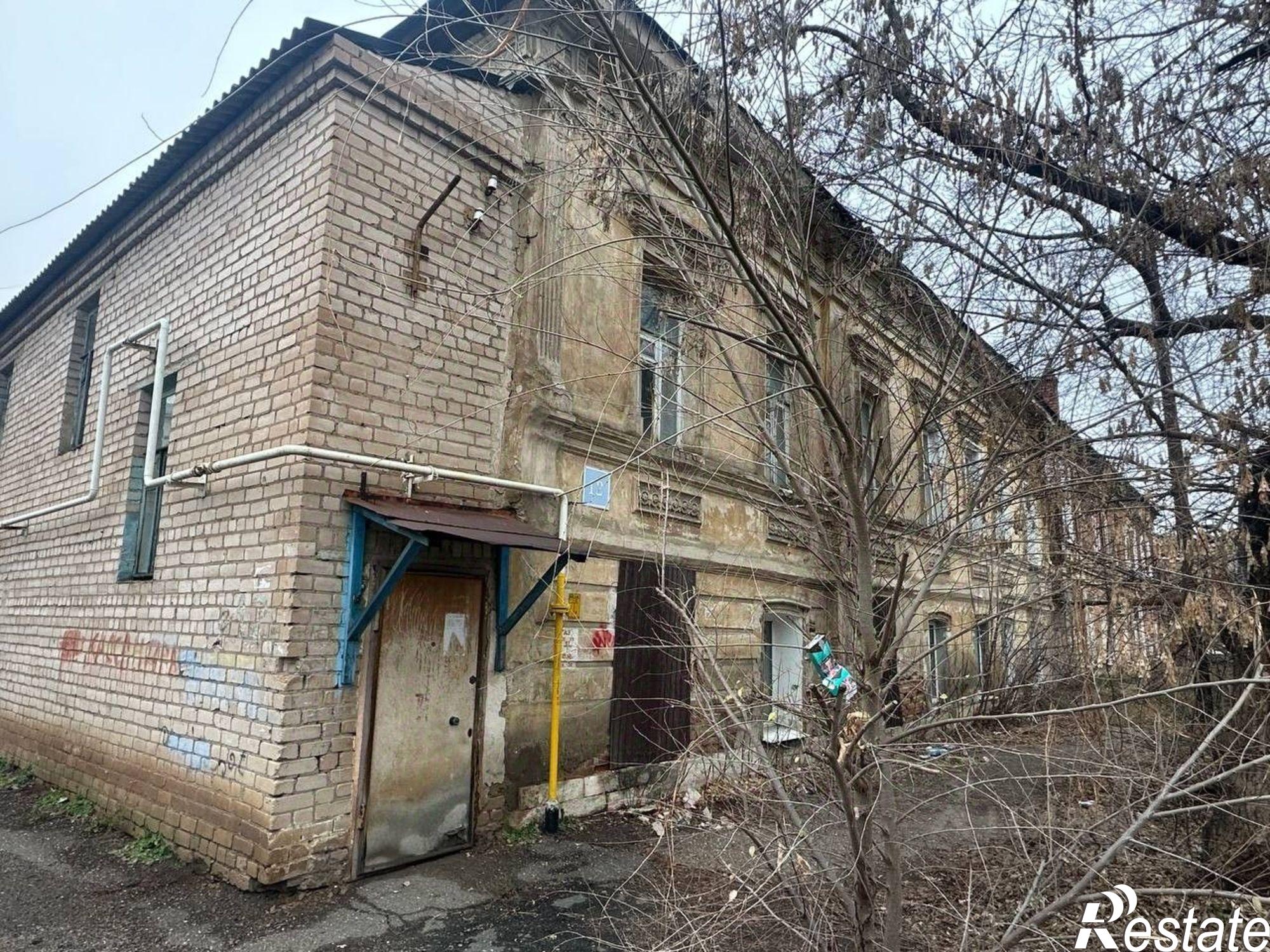 Купить ОСЗ, отдельно стоящее здание за 10 689 600 рублей на ул Кобозева, 42