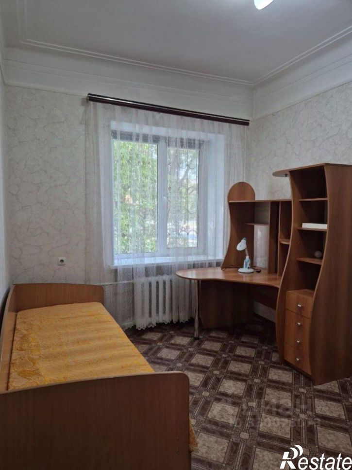 3-комн квартира пр-д Коммунаров, 20,  д. 20