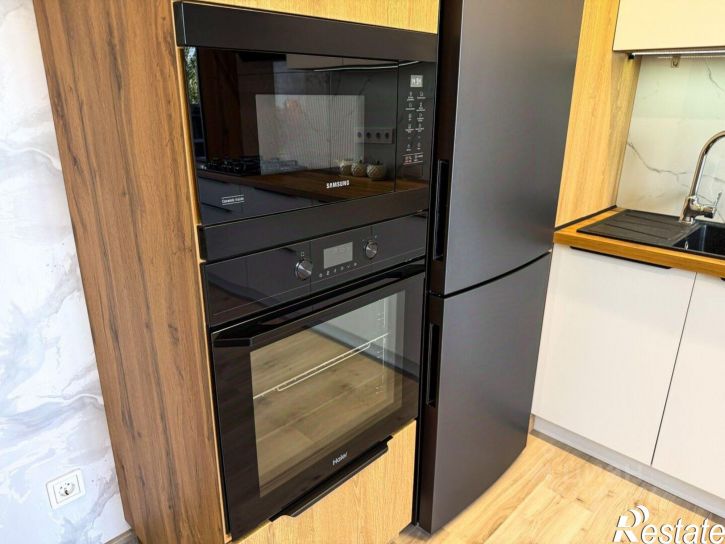 2-комн квартира Дальнореченская улица, 8Б,  д. 8Б