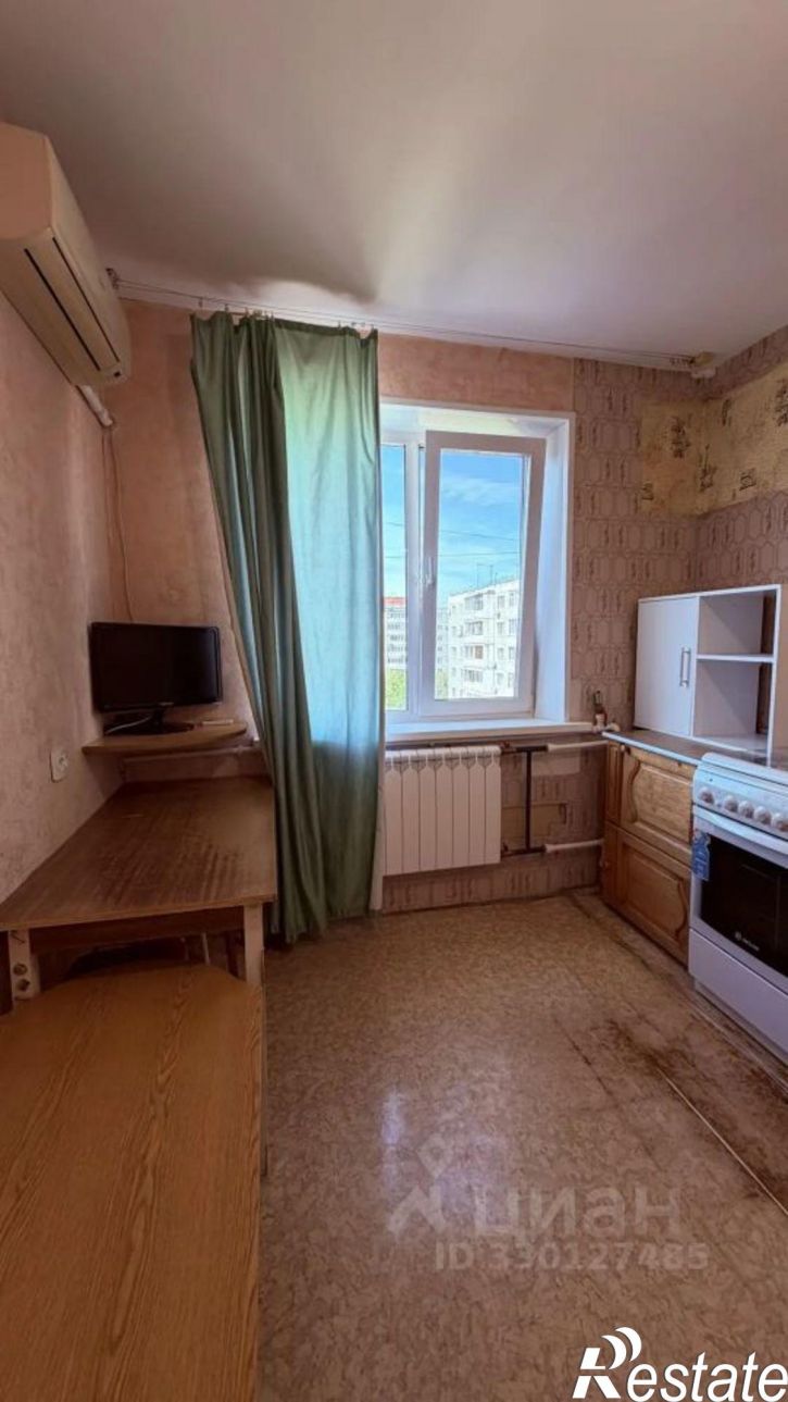 4-комн квартира улица Чкалова, 15,  д. 15