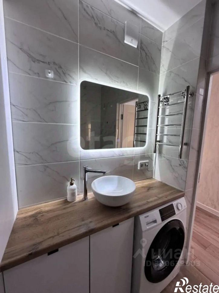 2-комн квартира улица Автомобилистов, 15,  д. 15