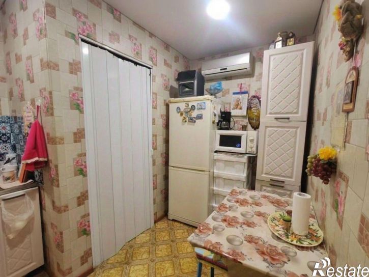 Комната улица 75-я Линия, 6,  д. 6