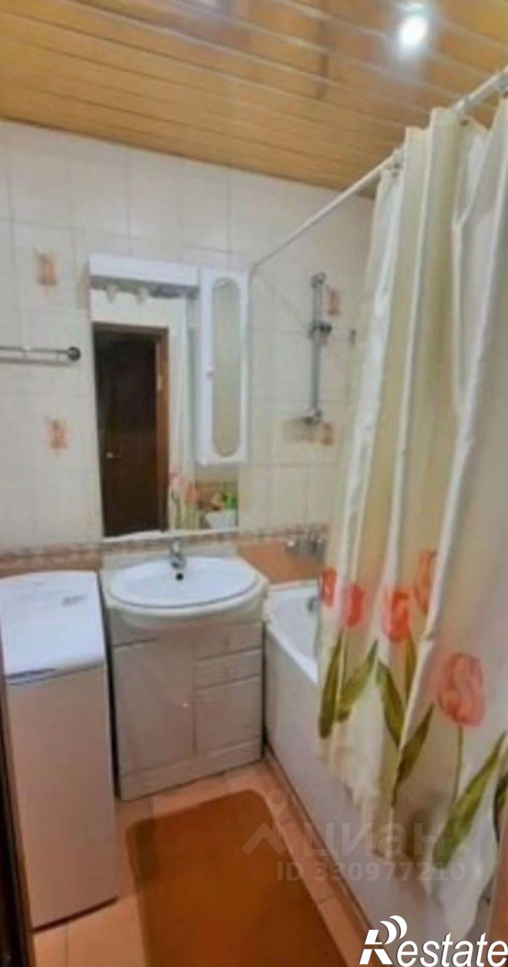 4-комн квартира пр-кт Гагарина, 52/1,  д. 52/1