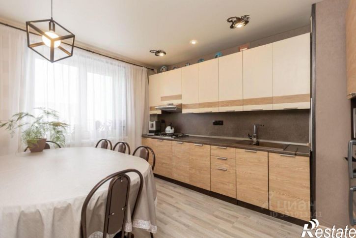 3-комн квартира ул Авиационная, 10,  д. 10