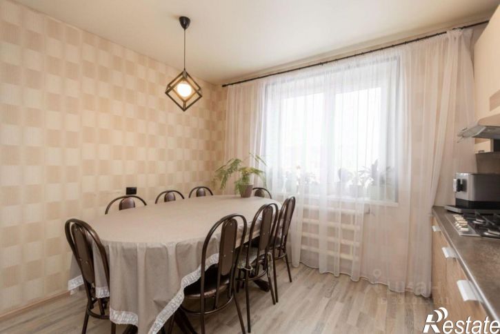 3-комн квартира ул Авиационная, 10,  д. 10