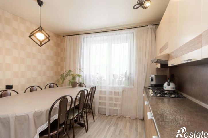 3-комн квартира ул Авиационная, 10,  д. 10