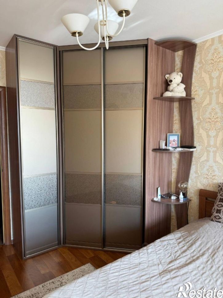 4-комн квартира Салмышская улица, 44,  д. 44