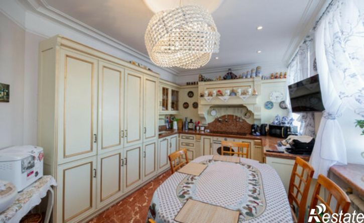 4-комн квартира улица Джангильдина, 3,  д. 3