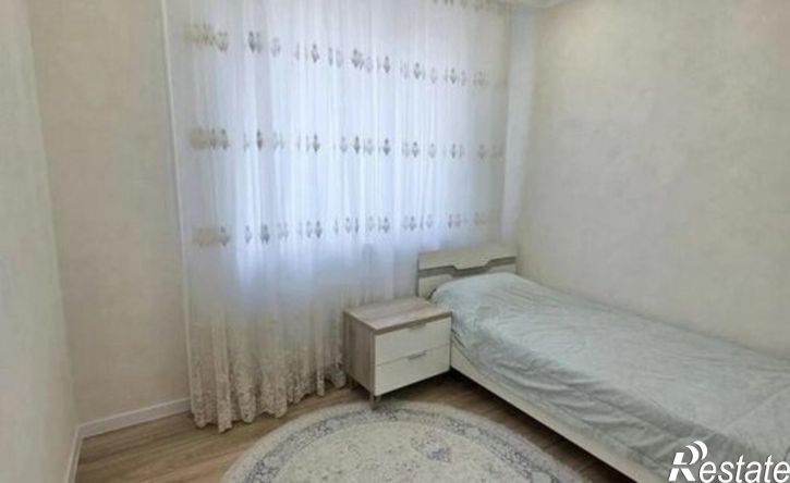 3-комн квартира ул Автомобилистов, 13,  д. 13