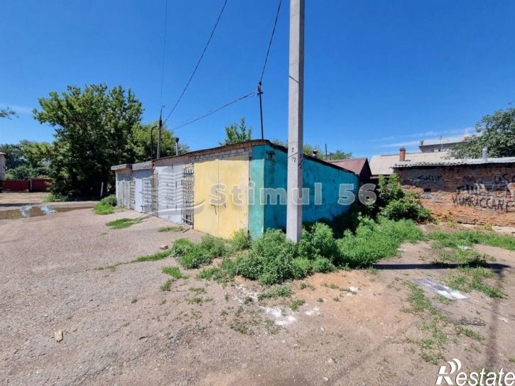 Гараж/парковка Русский пер, 76,  д. 76