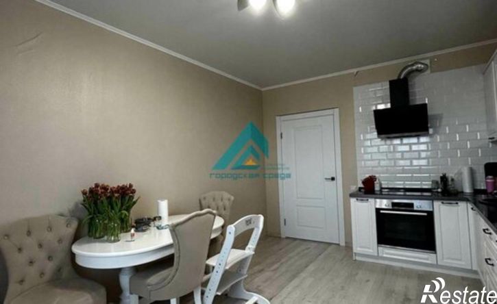 2-комн квартира улица Фронтовиков, 6,  д. 6