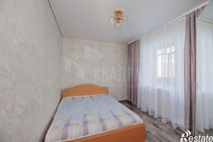 2-комн квартира улица Конституции СССР, 3/2,  д. 3/2