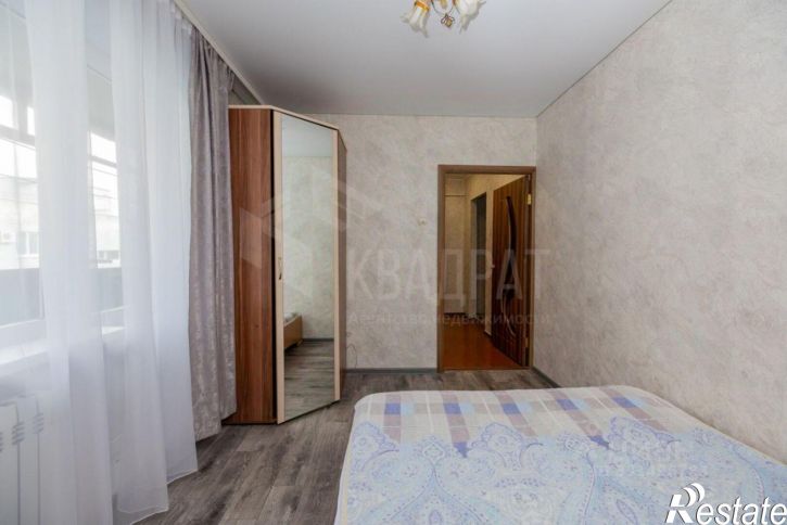 2-комн квартира улица Конституции СССР, 3/2,  д. 3/2