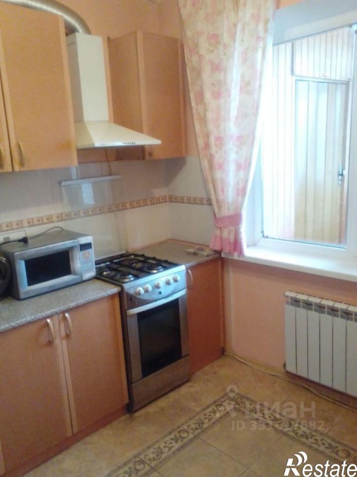 3-комн квартира проспект Гагарина, 49,  д. 49