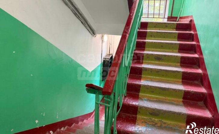 2-комн квартира улица Дзержинского, 8,  д. 8