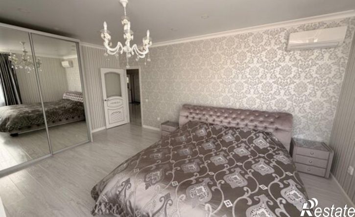 3-комн квартира ул Салмышская, 65,  д. 65