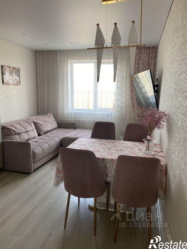 3-комн квартира ул Братьев Хусаиновых, 8,  д. 8