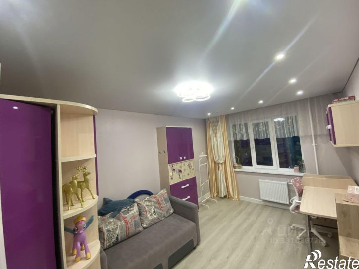 3-комн квартира ул Братьев Хусаиновых, 8,  д. 8
