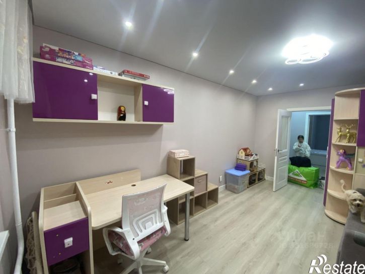3-комн квартира ул Братьев Хусаиновых, 8,  д. 8