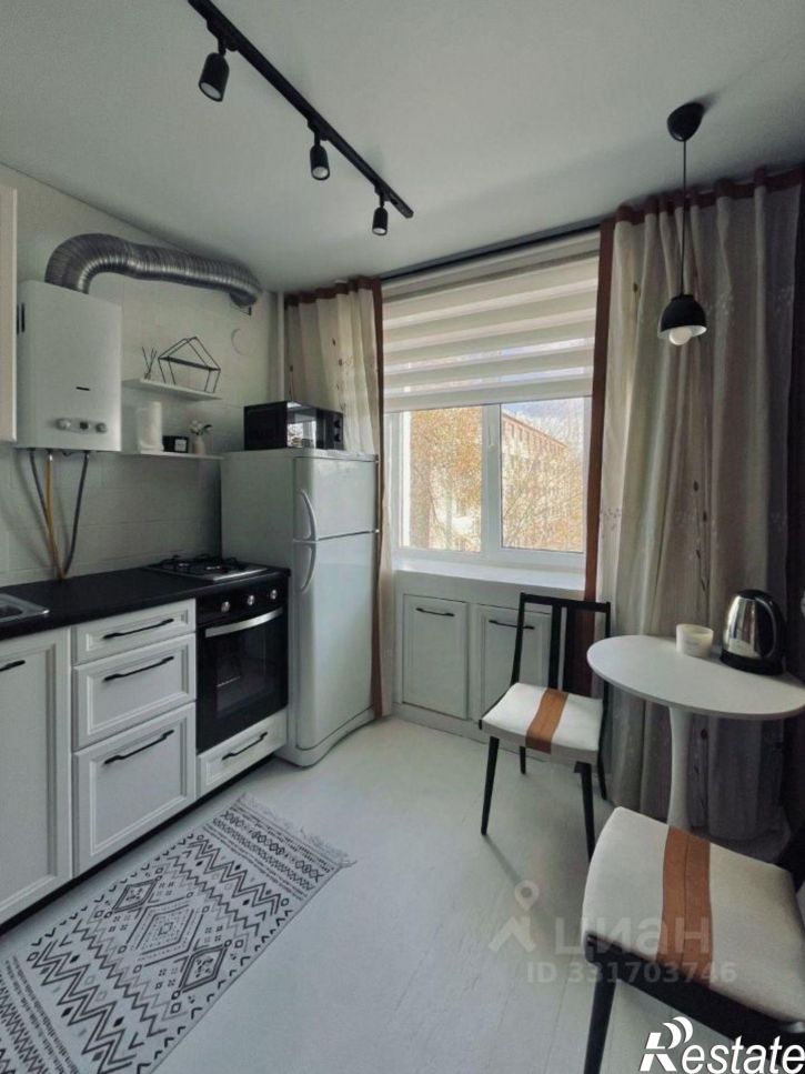 2-комн квартира пр-кт Победы, 13Г,  д. 13Г