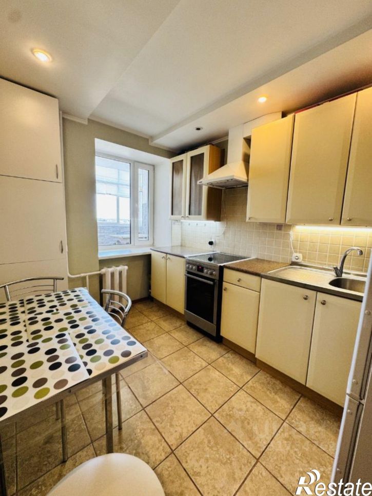 2-комн квартира пр-кт Гагарина, 39/3,  д. 39/3