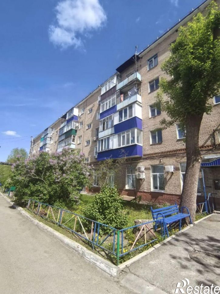 3-комн квартира ул Конституции СССР, 17,  д. 17
