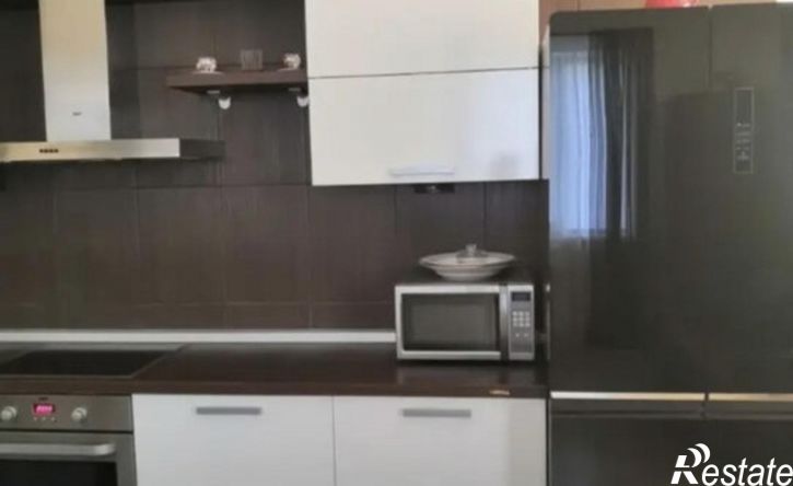 3-комн квартира пр-кт Братьев Коростелевых, 113,  д. 113