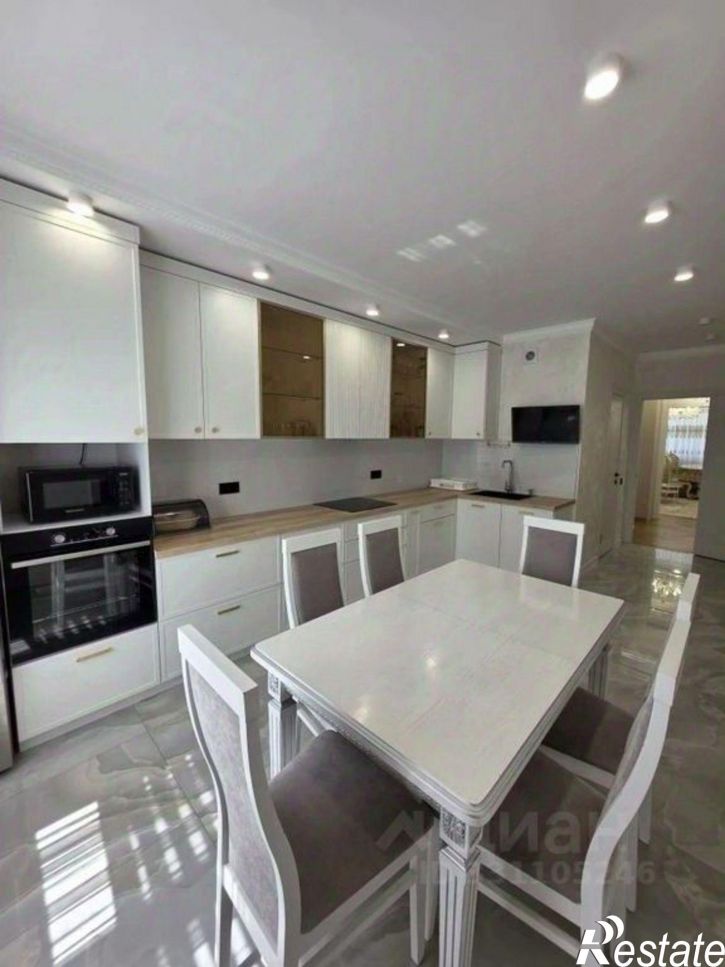 3-комн квартира ул Автомобилистов, 13,  д. 13
