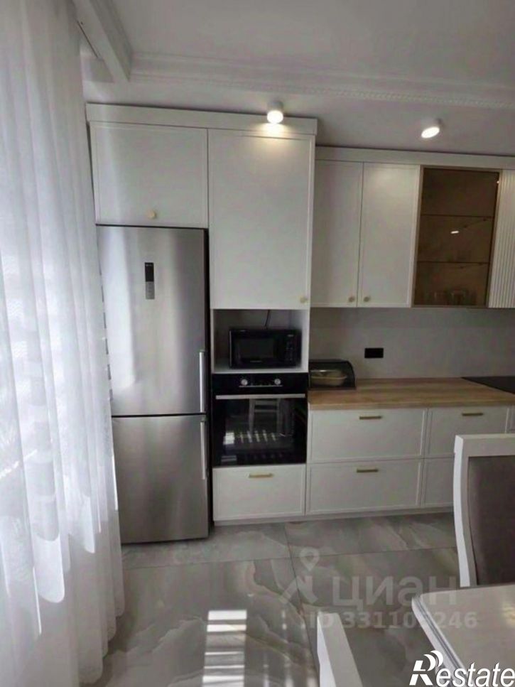 3-комн квартира ул Автомобилистов, 13,  д. 13
