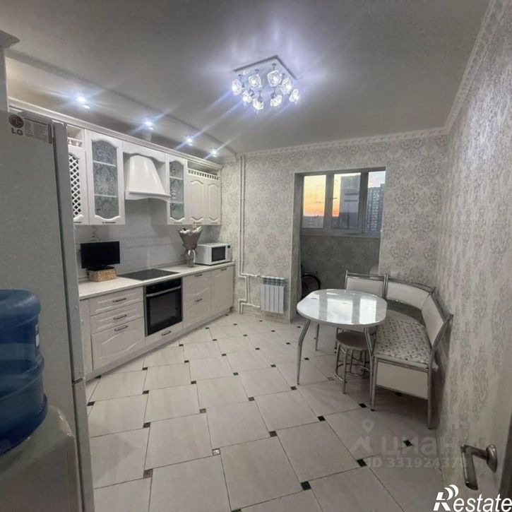 3-комн квартира ул Дорофеева, 5,  д. 5