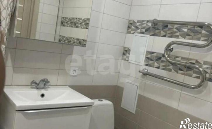 1-комн квартира ул Фронтовиков, 8/2,  д. 8/2