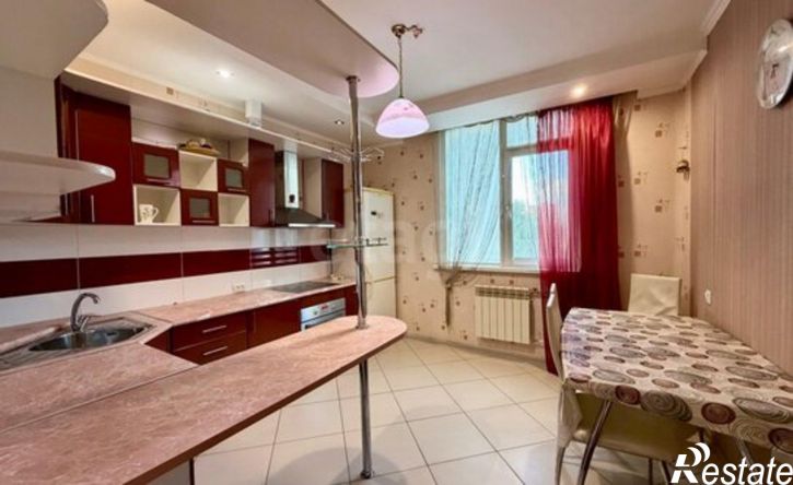 3-комн квартира ул Салмышская, 64,  д. 64