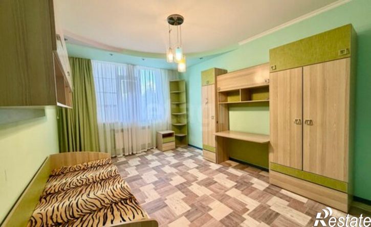 3-комн квартира ул Салмышская, 64,  д. 64