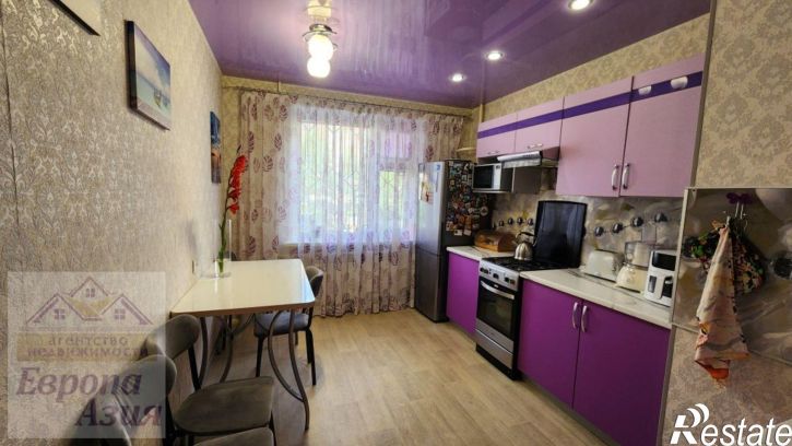 3-комн квартира Салмышская ул, 52