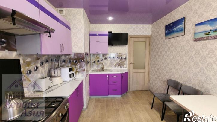 3-комн квартира Салмышская ул, 52