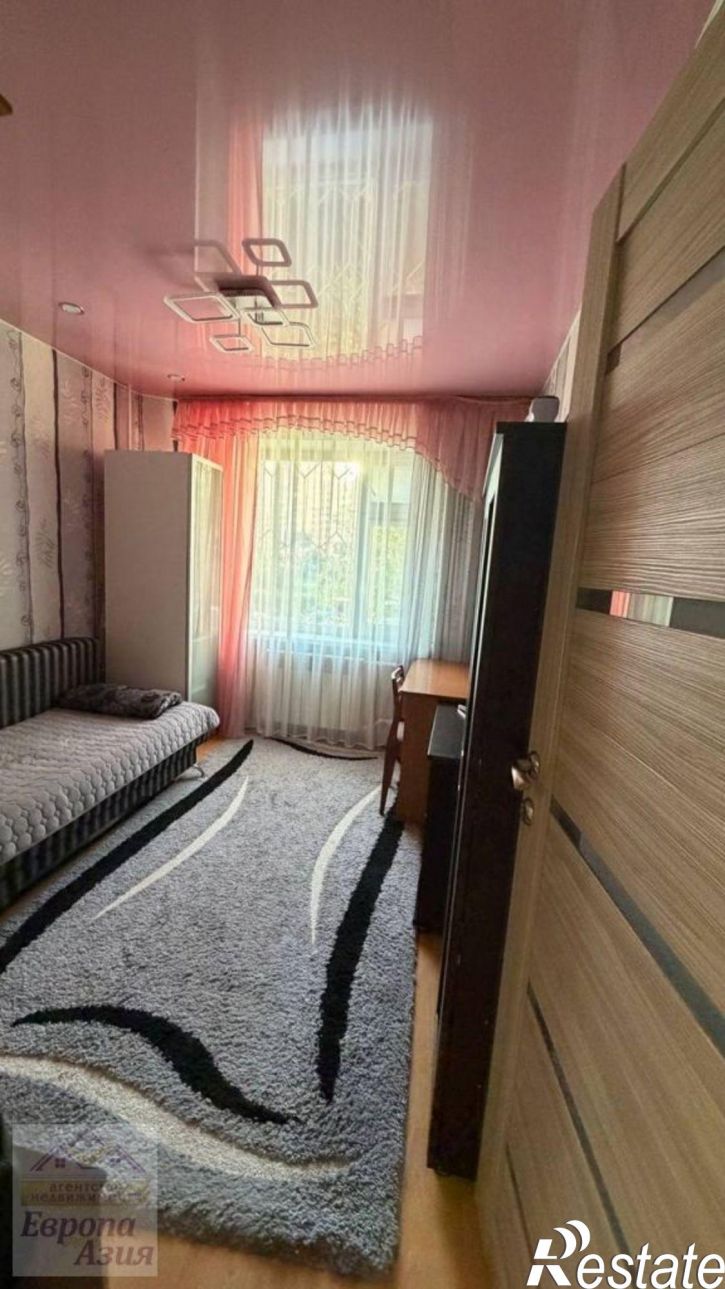 3-комн квартира Салмышская ул, 52