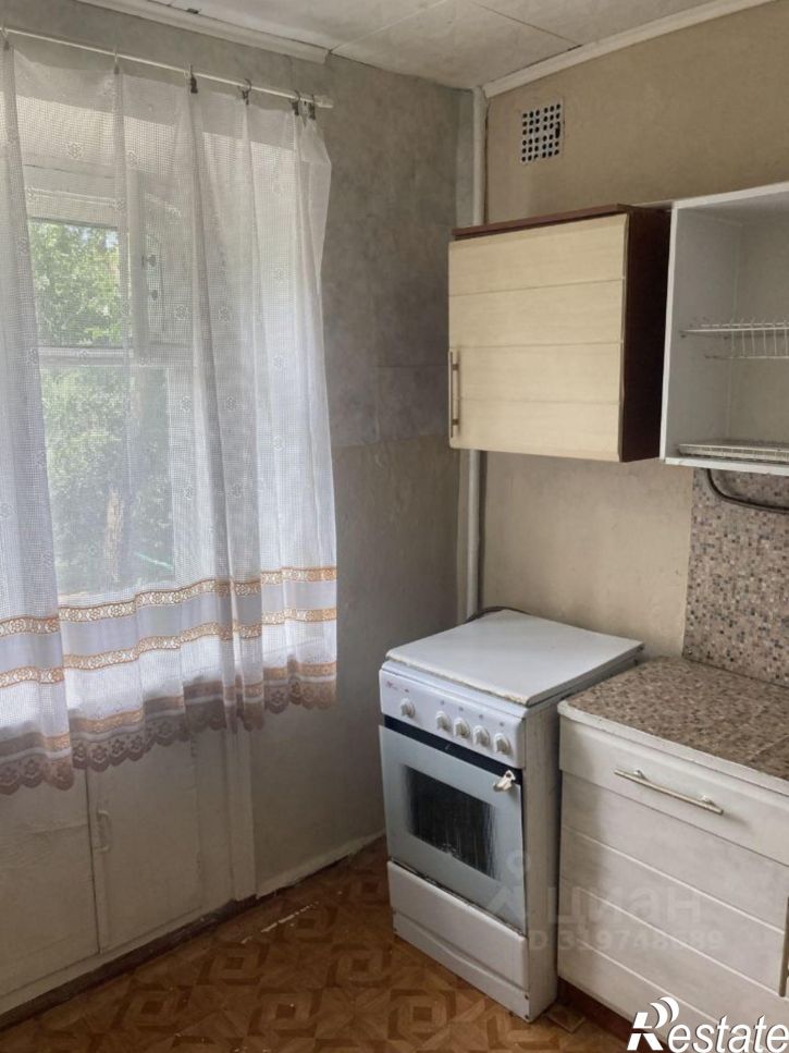 3-комн квартира ул 60 лет Октября, 12,  д. 12