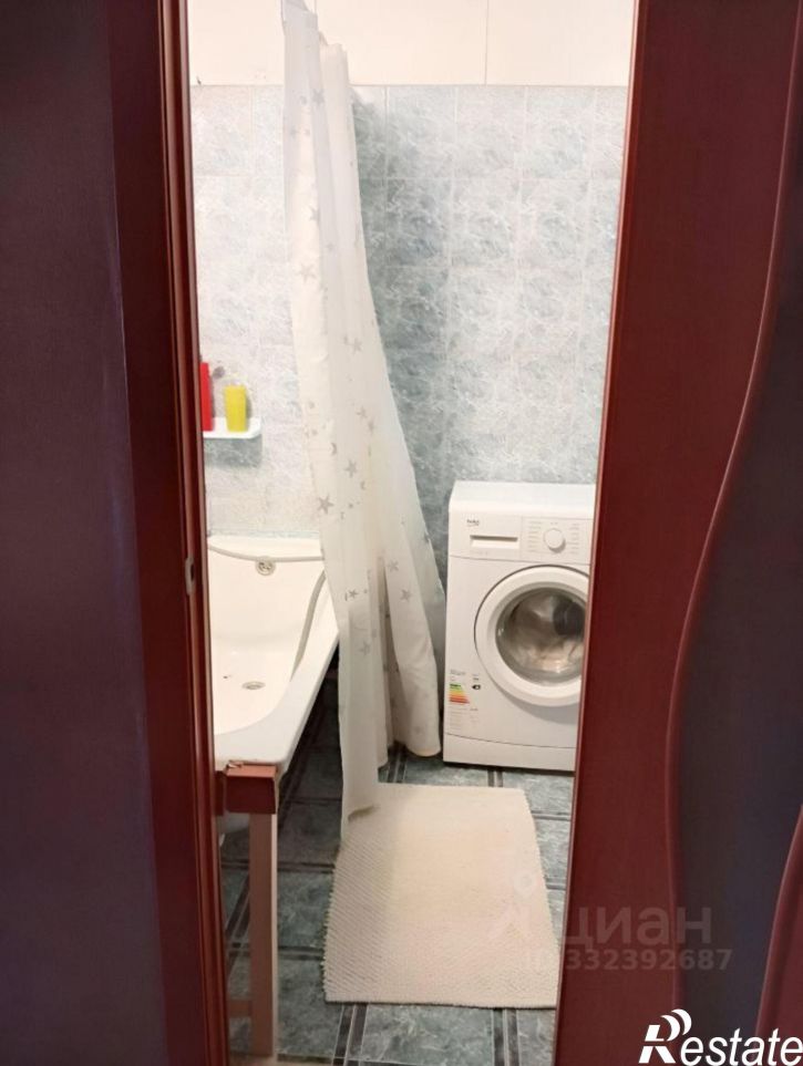 3-комн квартира ул Салмышская, 3,  д. 3