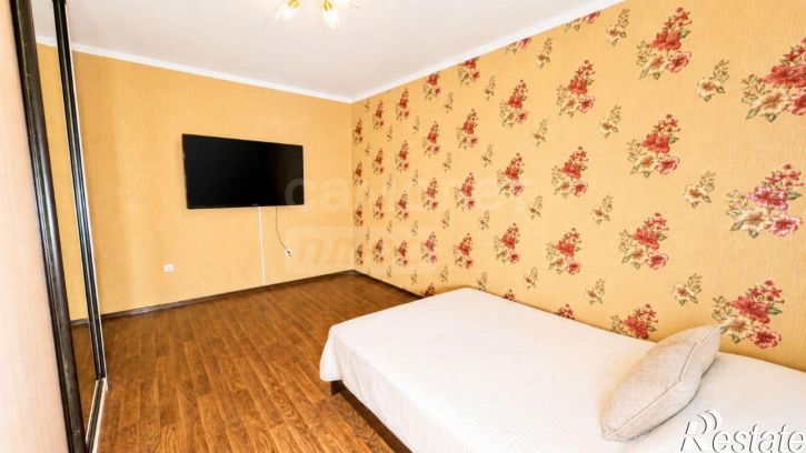 2-комн квартира ул 8 Марта, 30,  д. 30