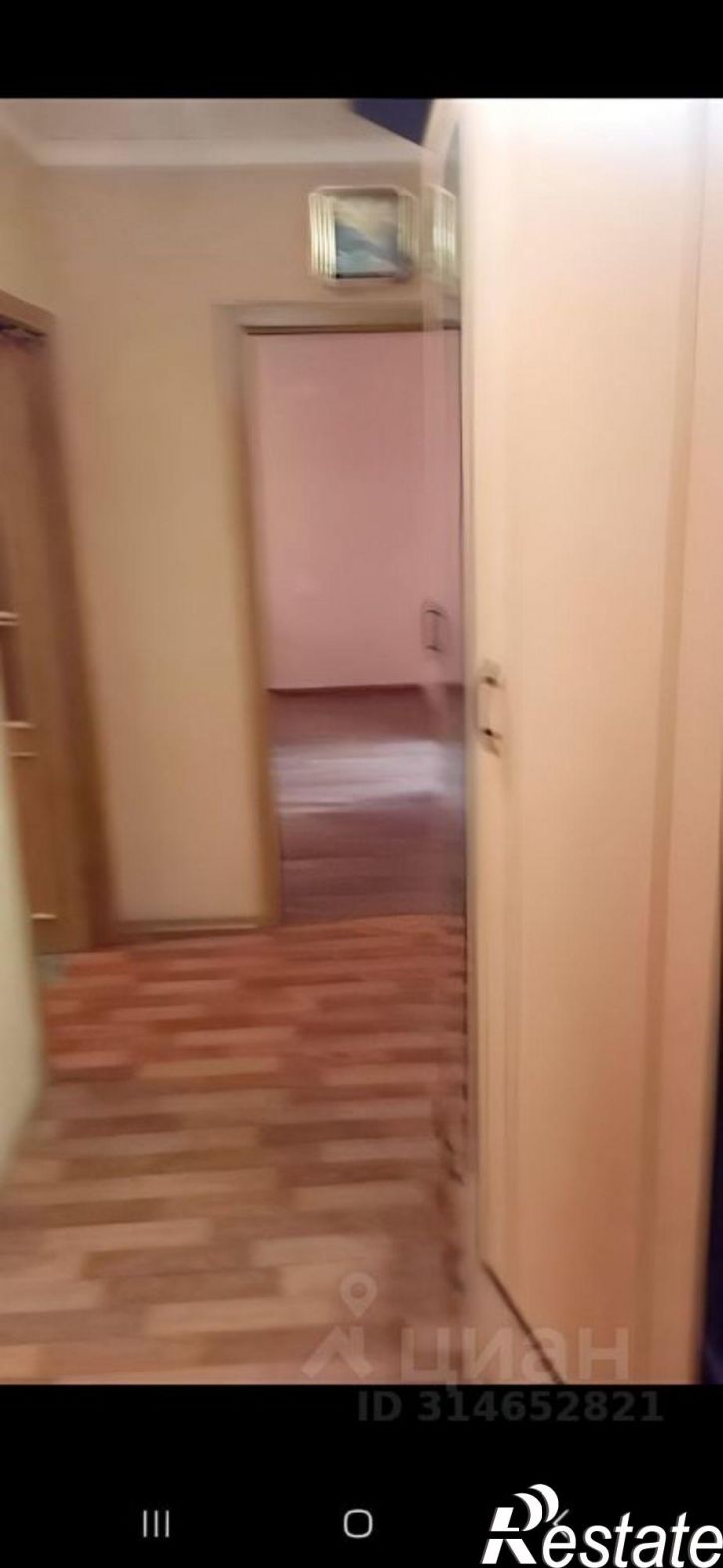 3-комн квартира пр-кт Дзержинского, 38,  д. 38