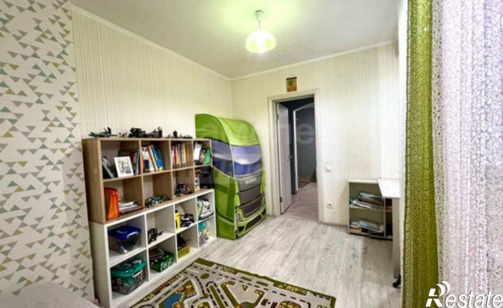 4-комн квартира ул Газпромовская, 67,  д. 67