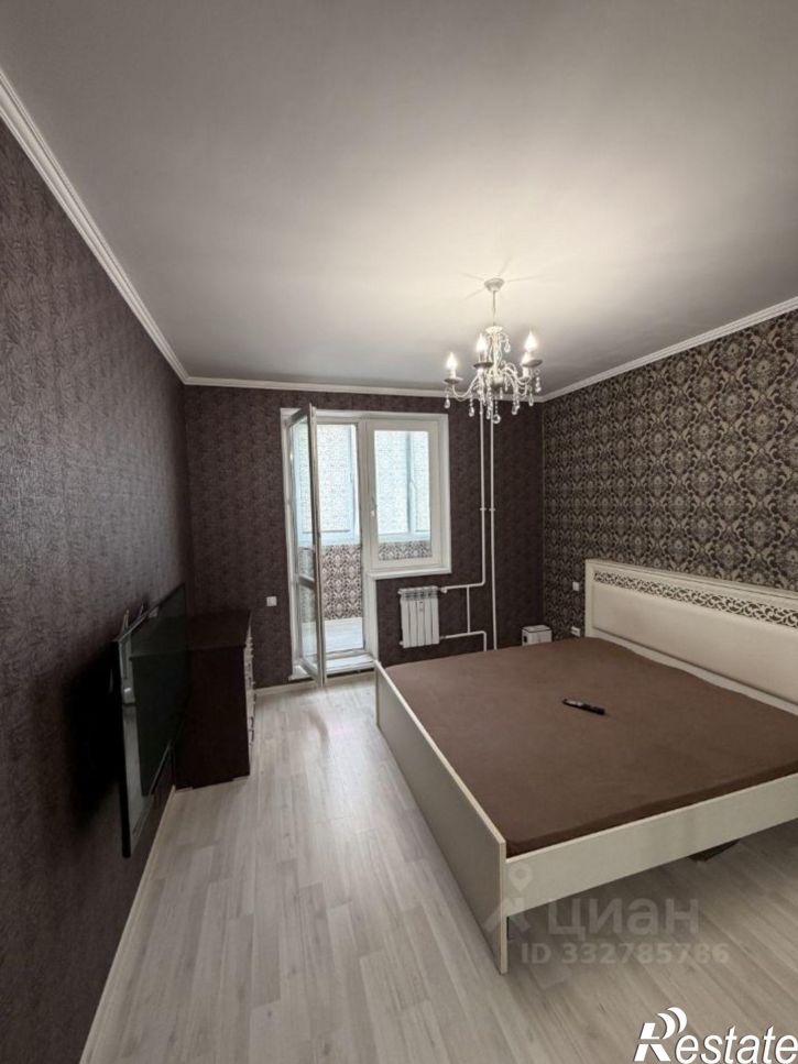 3-комн квартира ул Поляничко, 10,  д. 10