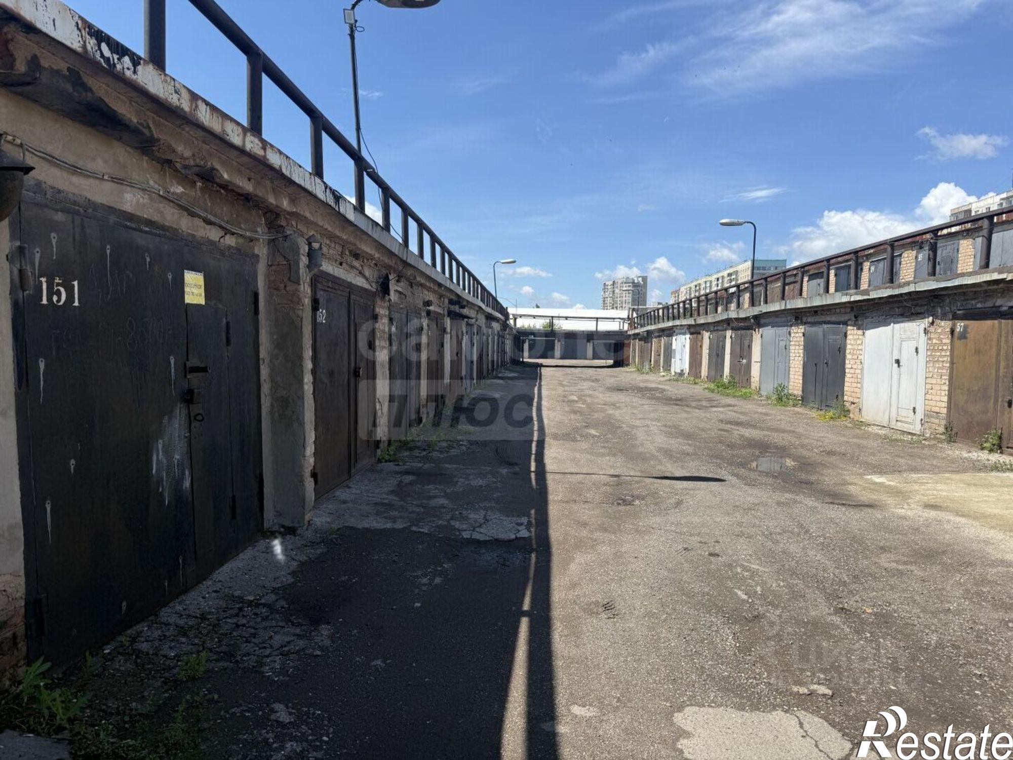 Купить гараж, место в паркинге за 490 014 рублей на ул Потехина, 13