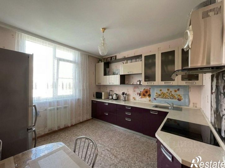 3-комн квартира ул Салмышская, 70/2,  д. 70/2