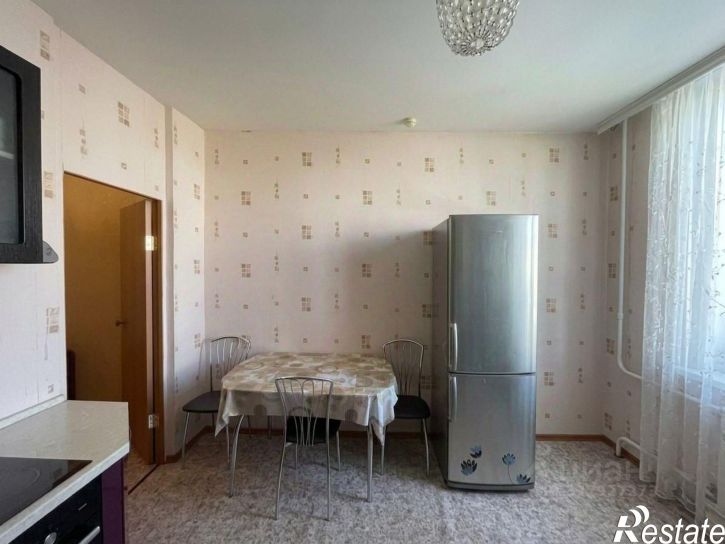3-комн квартира ул Салмышская, 70/2,  д. 70/2