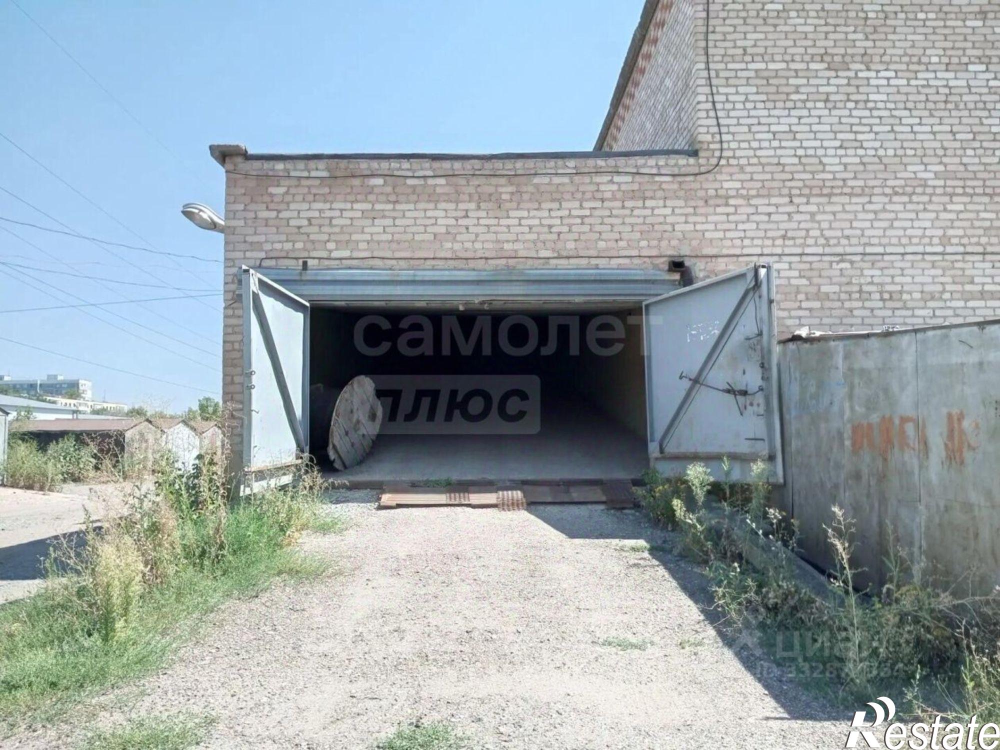 Купить гараж, место в паркинге за 350 000 рублей на пр-кт Гагарина, 47В