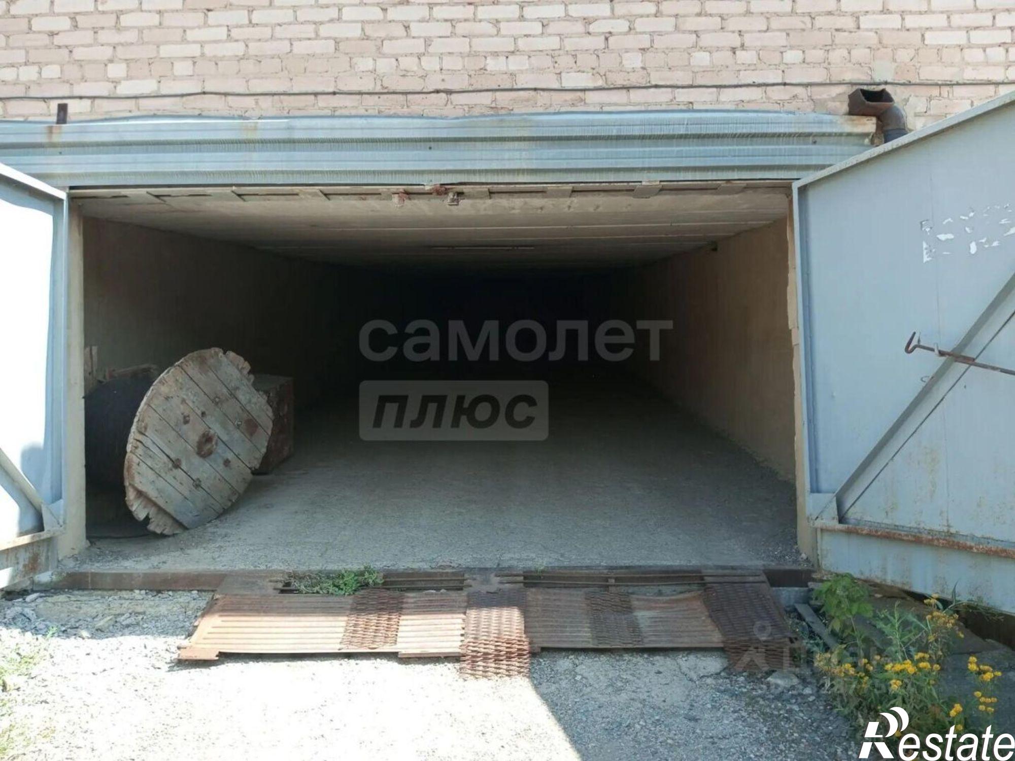 Купить гараж, место в паркинге за 350 000 рублей на пр-кт Гагарина, 47В